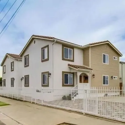 Rent this 3 bed apartment on 2598 West 12th Street in Los Angeles, CA 90006