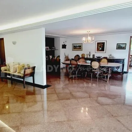 Rent this 4 bed house on SHIS QI 5 in Lago Sul - Federal District, 71600