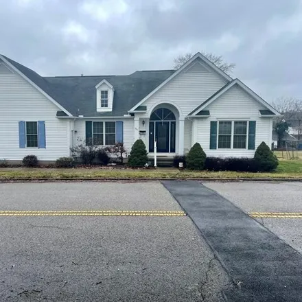 Buy this 4 bed house on 289 East C Street in Wellston, Jackson County