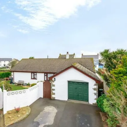 Buy this 4 bed house on Ellenglaze Court in Cubert, TR8 5QX