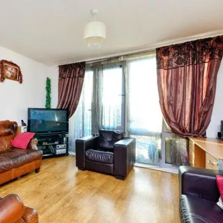 Rent this 3 bed apartment on 104 Woodgrange Road in London, E7 0EW