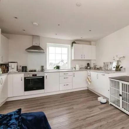 Image 5 - Kingfisher Rise, Cranbrook, Kent, Ex5 - Apartment for sale