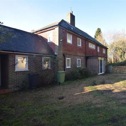 Rent this 4 bed house on The Street in Sedlescombe, TN33 0QP