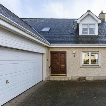 Image 2 - Broomlands, Kelso, TD5 7PR, United Kingdom - House for sale