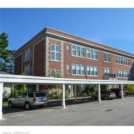 Buy this 1 bed condo on 880 Quaker Lane South in Elmwood, West Hartford