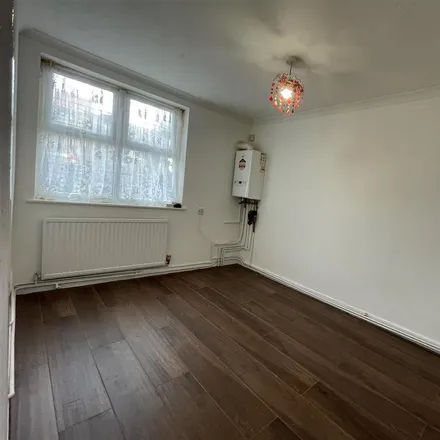 Rent this 1 bed apartment on The Studio Club in 32 Alexandra Road, Bedford
