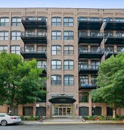 Rent this 1 bed condo on 517-531 West Superior Street in Chicago, IL 60610