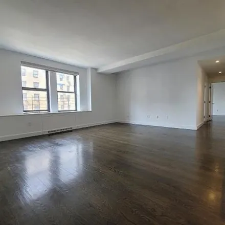 Image 2 - Windermere West End, 666 West End Avenue, New York, NY 10025, USA - Apartment for rent