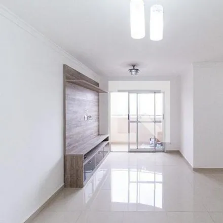 Rent this 3 bed apartment on Avenida José Lourenço in Jaguaribe, Osasco - SP