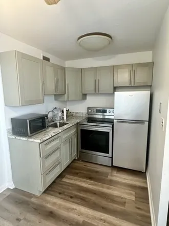Image 7 - 6171 N Sheridan Rd Apt 1610, Chicago, Illinois, 60660 - Condo for rent