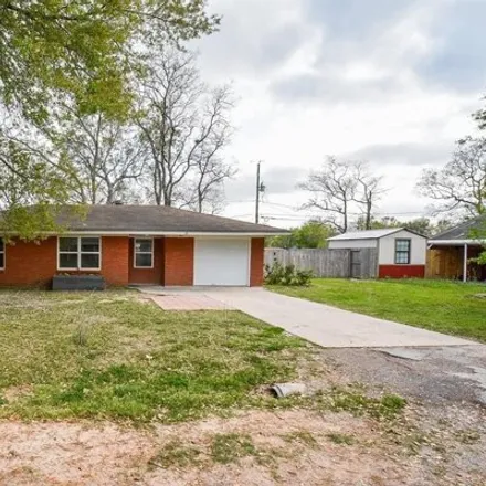 Rent this 3 bed house on 151 Anna Street in Tomball, TX 77375