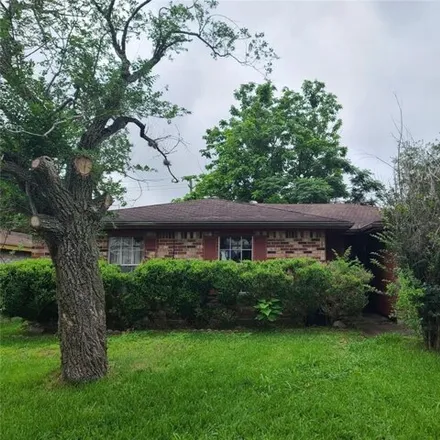 Buy this 4 bed house on Russelville Road in Houston, TX 77048