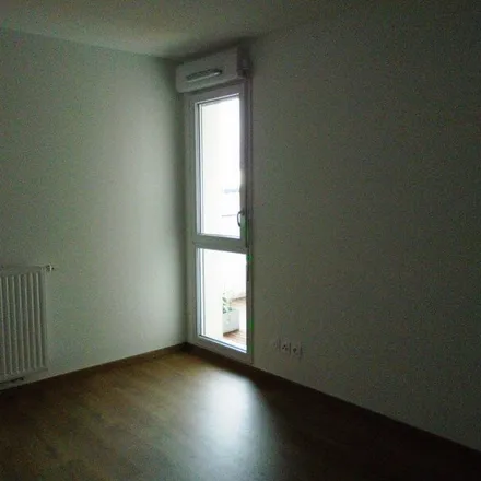 Image 1 - 80 Rue de la Dauge, 33240 Saint-André-de-Cubzac, France - Apartment for rent