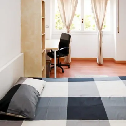 Rent this 8 bed room on Via Gianfranco Zuretti 32 in 20125 Milan MI, Italy