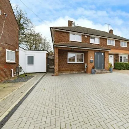 Buy this 3 bed duplex on Oulton Way in Watford, Hertfordshire