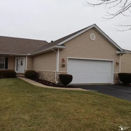 Buy this 2 bed condo on 3053 Pebble Creek Lane in Bedford Township, MI 48144