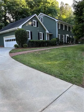 Image 4 - 1613 North Springs Drive, Dunwoody, GA 30338, USA - House for sale