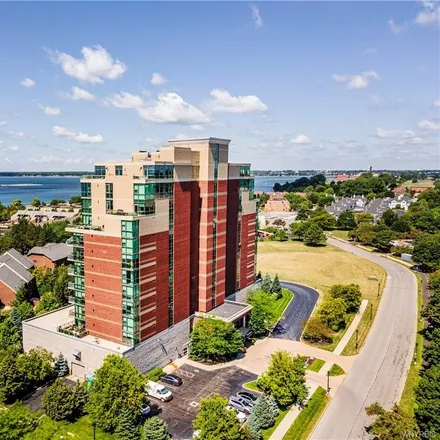 Buy this 2 bed condo on 132 Lakefront Boulevard in Buffalo, NY 14202