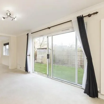 Image 3 - Wycliffe Road, London, SW19 1EX, United Kingdom - Duplex for rent