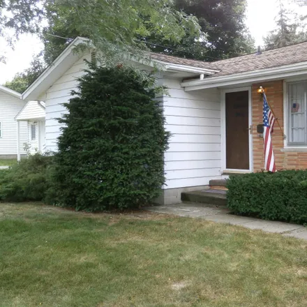 Image 3 - 809 Huntington Drive, Owosso, MI 48867, USA - House for sale