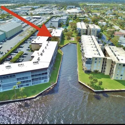 Buy this 1 bed condo on 226 Waterway Drive South in Lantana, FL 33462