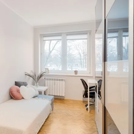 Rent this 2 bed room on Stefana Czarnieckiego 7 in 80-239 Gdańsk, Poland