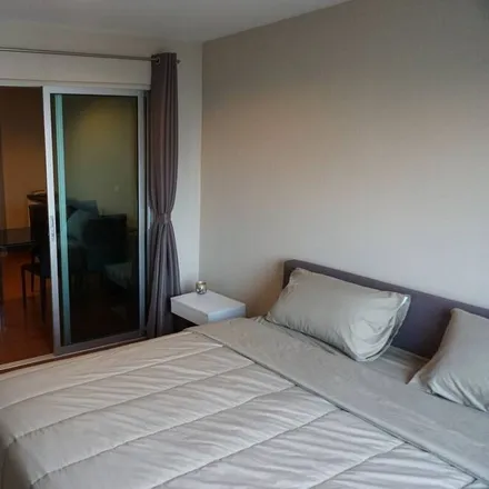 Rent this 1 bed apartment on Unknown carcare in Soi Lat Phrao 48, Huai Khwang District