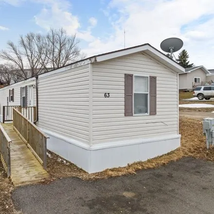 Buy this studio apartment on 1445 18th Street Southwest in Minot, ND 58701