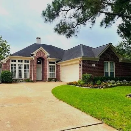 Buy this 3 bed house on 3946 Summerfield Drive in Brazoria County, TX 77584
