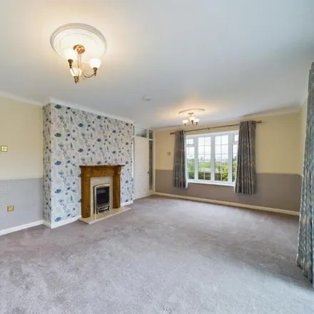 Image 2 - Elmfield Drive, Brandesburton, YO25 8RR, United Kingdom - House for rent