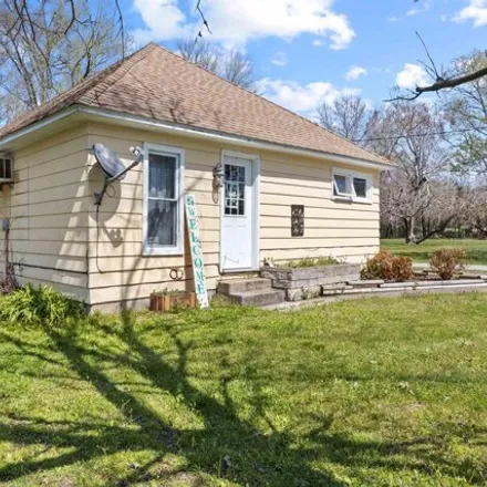 Buy this 3 bed house on 10277 Mabry Street in Pershing, Franklin County