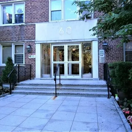 Buy this studio apartment on 60 Knolls Cres Apt 7L in New York, 10463