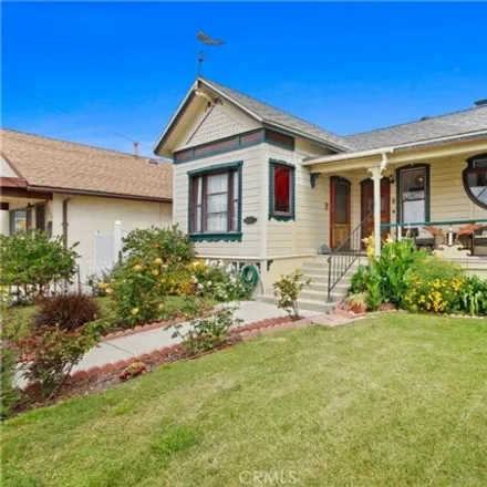 Buy this 3 bed house on 556 West 19th Street in Los Angeles, CA 90731