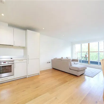 Rent this 2 bed apartment on Houghton Square in London, SW9 9AF