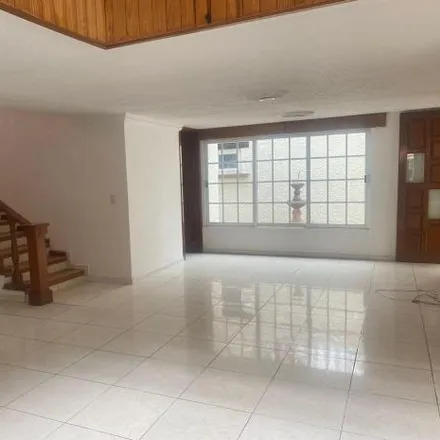 Rent this 4 bed house on Calle Paseo San Carlos in La Providencia, 50240 Metepec