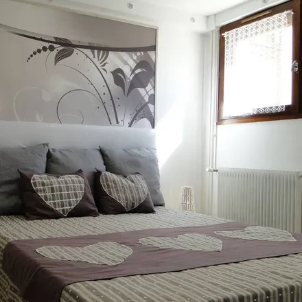 Rent this 1 bed apartment on 39460 Foncine-le-Haut