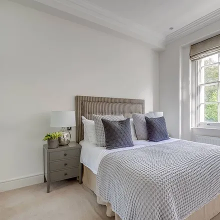 Rent this 1 bed apartment on London in SW1V 1NS, United Kingdom