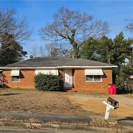 Buy this 3 bed house on 1365 Williamson Road in Macon, GA 31206