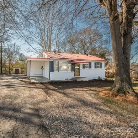 Image 1 - 441 Telegraph Drive, Gaston County, NC 28056, USA - House for sale