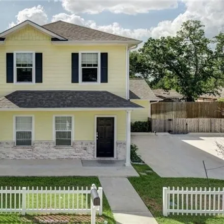 Rent this 5 bed house on 114 Lynn Drive in Bryan, TX 77801