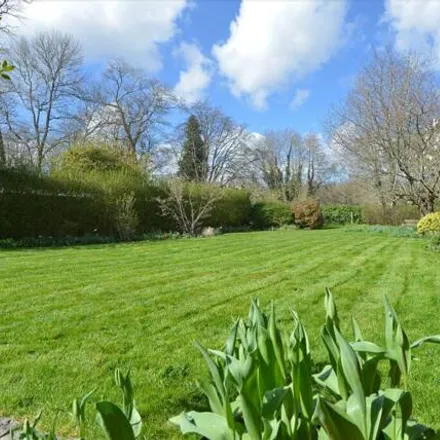 Image 4 - Avola Farm, Turners Mead, Petworth Road, Chiddingfold, GU8 4UB, United Kingdom - House for sale