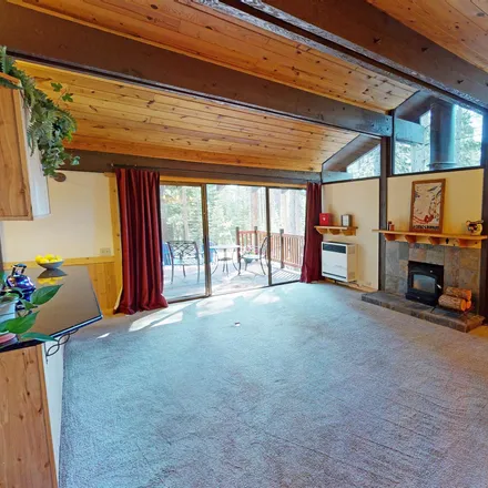 Image 2 - 16466 Northwoods Boulevard, Truckee, CA 96161, USA - House for sale