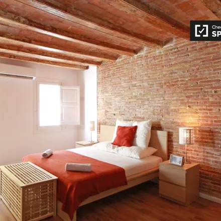 Rent this studio apartment on Carrer del Peu de la Creu in 16 B, 08001 Barcelona
