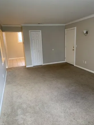 Image 3 - 8210 Crestview Drive, Sterling Heights, MI 48312, USA - Condo for sale