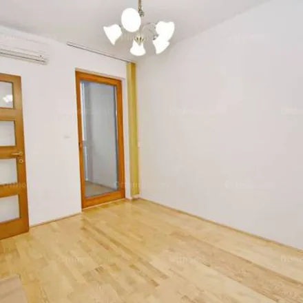 Image 3 - Vojtina Bábszinház, Debrecen, Péterfia utca, 4026, Hungary - Apartment for rent