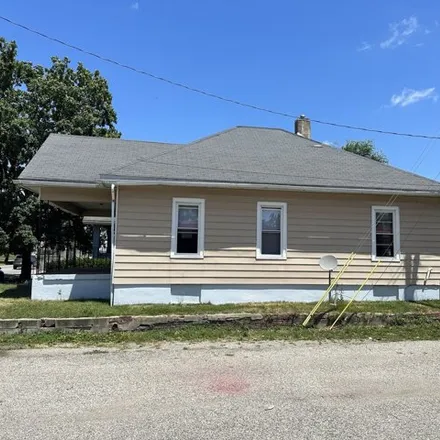 Image 5 - 1201 North 13th Street, Twelve Points, Terre Haute, IN 47807, USA - House for sale