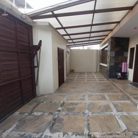 Buy this 3 bed house on Nueva Tarqui in 090501, Guayaquil