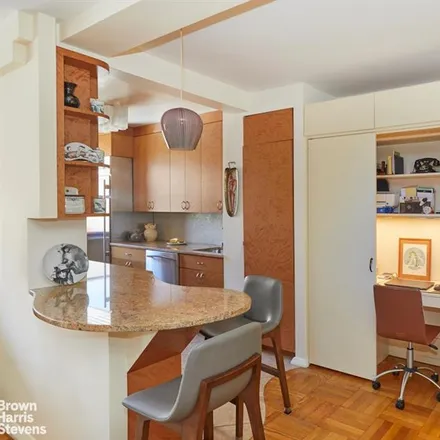 Image 5 - 120 EAST 81ST STREET 10E in New York - Townhouse for sale