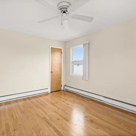 Rent this 3 bed apartment on 39 West 30th Street in Bayonne, NJ 07002