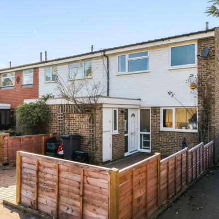Rent this 3 bed apartment on Cowden Road in Perry Hall, London